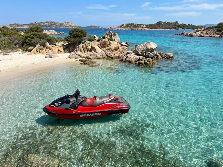 Wynajem łodzi Porto Cervo tanio Rxt 325 RS