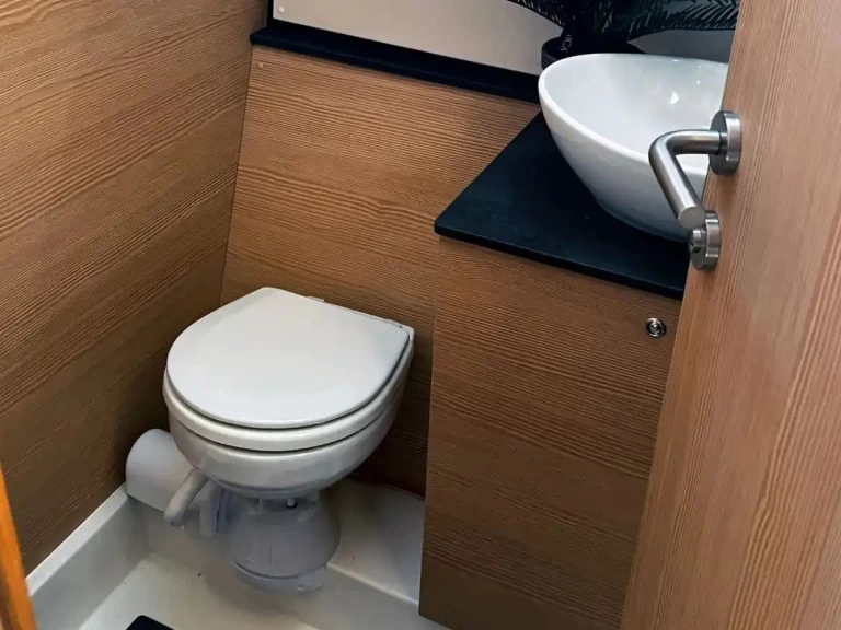 Wynajem łodzi Trogir tanio D&D Kufner 57