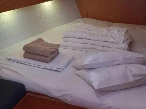 Wynajmij Bavaria Cruiser 45 w Trogir