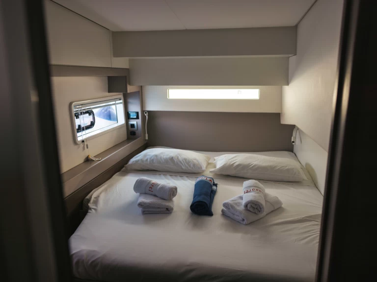 Katamaran do wynajmu w Playa de Talamanca w najlepszej cenie