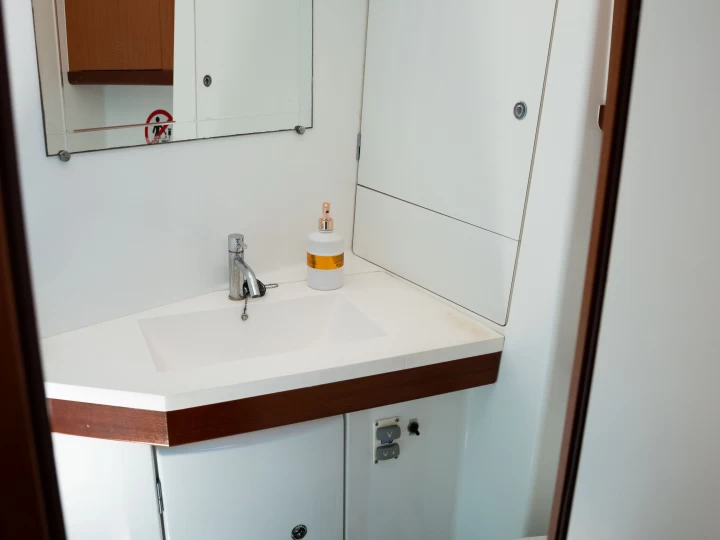 Wynajem łodzi Bénéteau Oceanis 46 w Alimos na SamBoat 