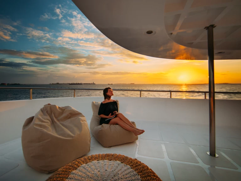 Wynajem Luksusowy jacht  z patentem 