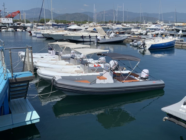 Wynajem łodzi AT Marine AT 590 w Arbatax na SamBoat 