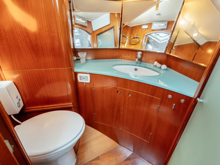 Wynajmij Żaglowiec z lub bez skippera Bénéteau w Split