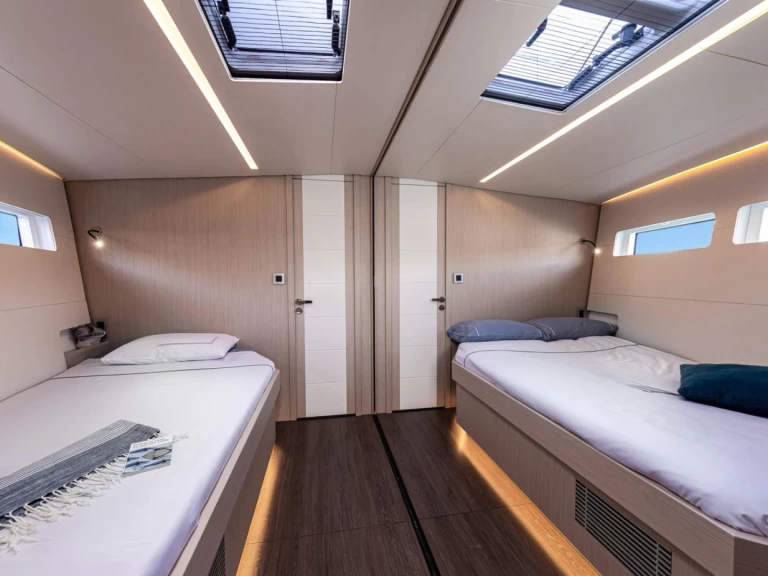 Wynajem łodzi Jeanneau Jeanneau 60 w San Foca na SamBoat 