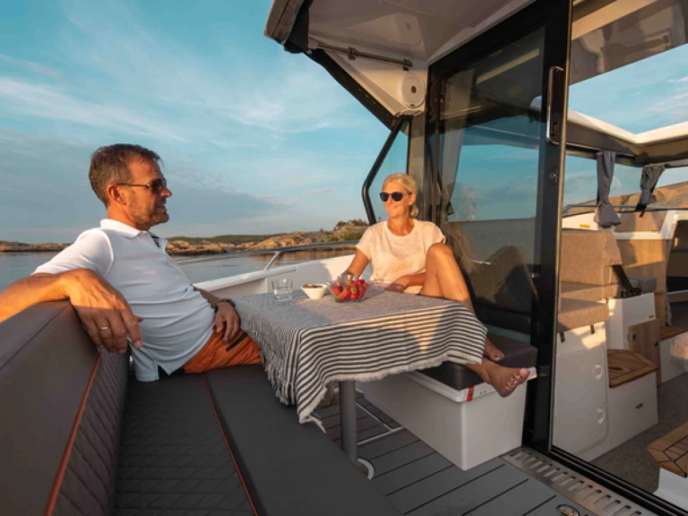 Wynajem Motorówka w Eleusis - Nordkapp Nordkapp Coupe 905