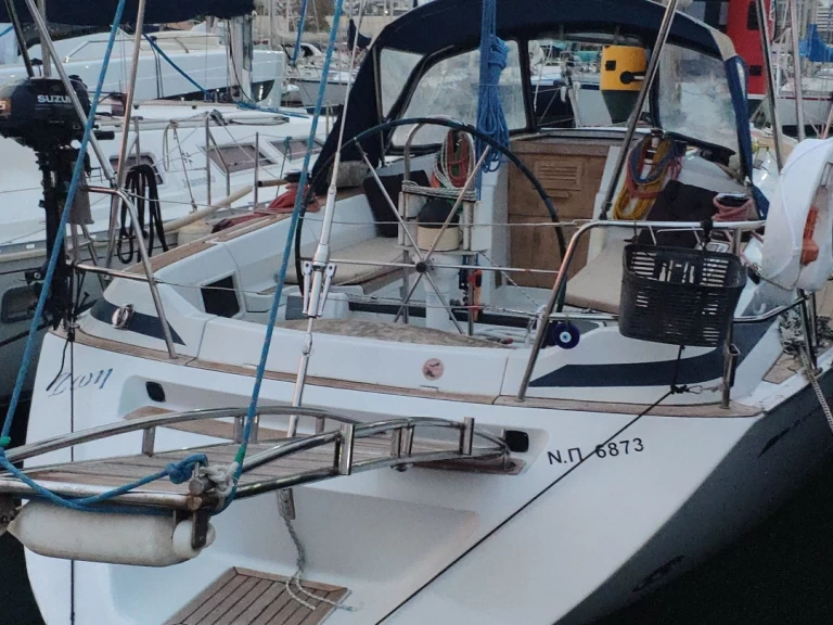 Wynajem łodzi Grand Soleil Grand Soleil 37 Race w Ateny na SamBoat 