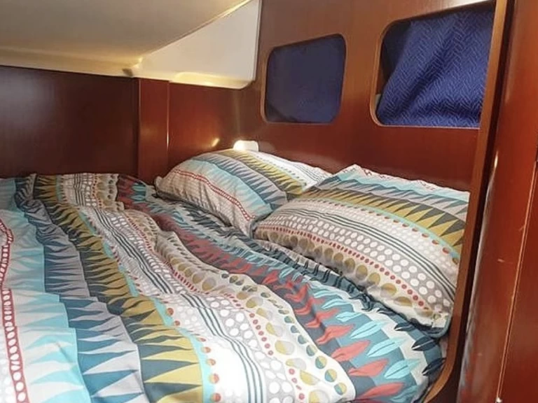 Wynajem Motorówka Bénéteau z patentem 