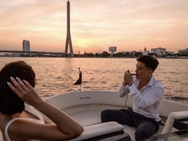 Wynajem Motorówka w Bang Kho laen - Chris Craft Carina 21