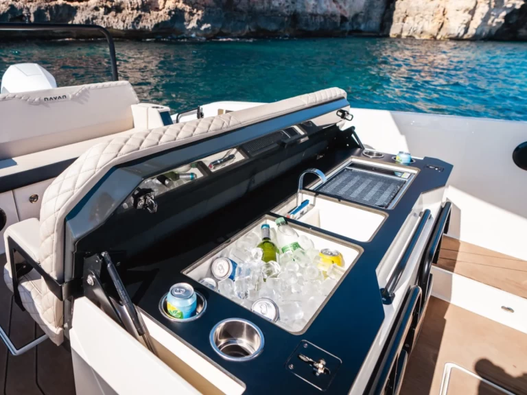 Wynajem łodzi Roses tanio S30