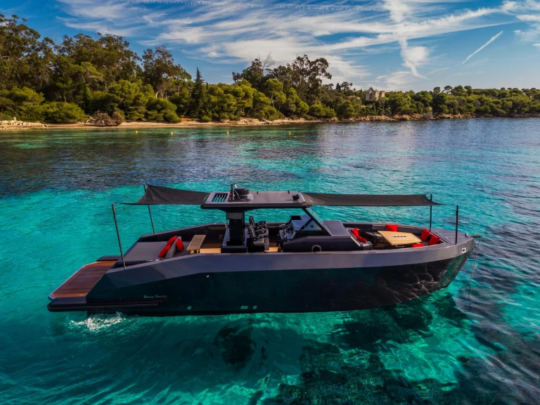 Wynajem Motorówka Mazu Yachts z patentem 