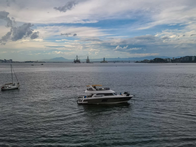 Wynajem łodzi Rio de Janeiro (state) tanio 60 flybridge