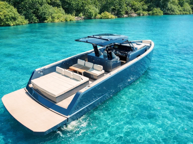 Wynajmij Pardo Yachts Pardo 43 w Saint-Tropez