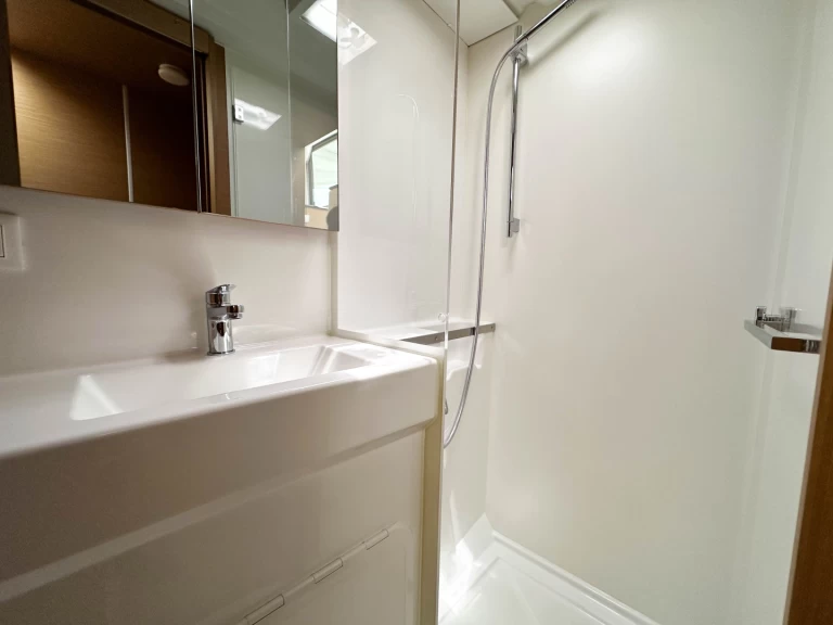 Wynajem Katamaran Excess z patentem 