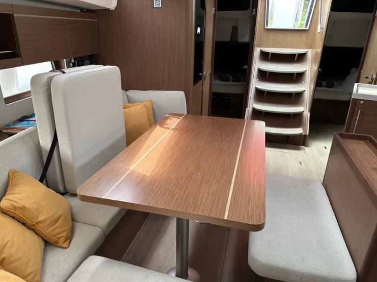 Wynajem w Komolac- Bénéteau Oceanis 46.1 na SamBoat