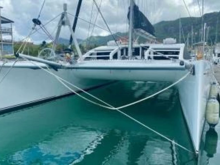 Wynajmij Sea Tribe Yachts Sea-Tribe DH550 w Mahé
