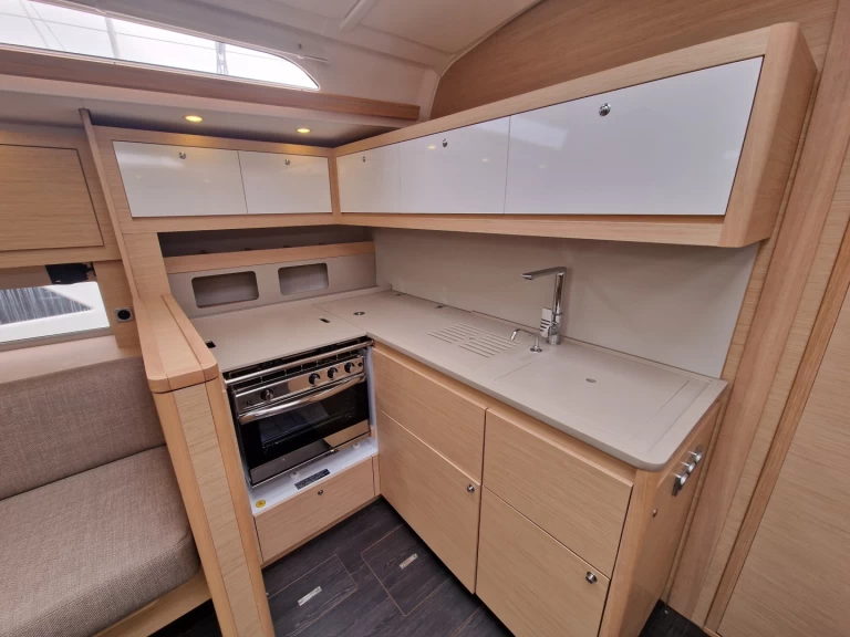 Wynajmij Dufour Dufour 470 w Port-Camargue