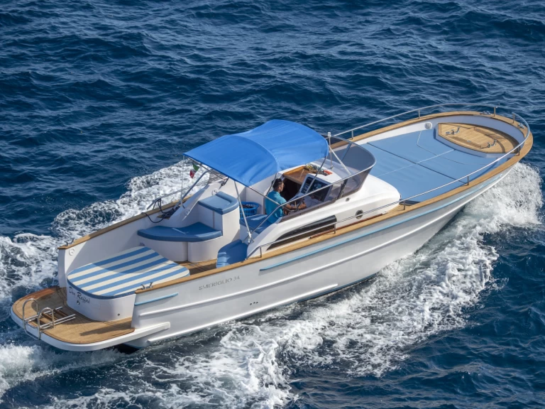 Wynajem Motorówka w Positano - Gozzo 34 FT