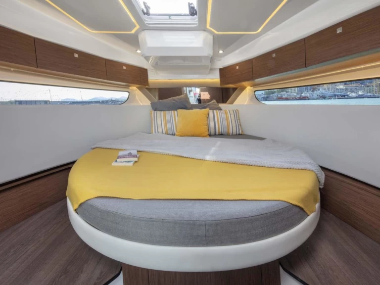 Wynajem Motorówka w Kaštela - Jeanneau Merry Fisher 1095