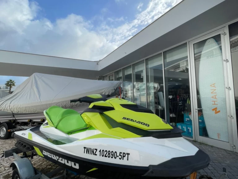 Wynajem Jet ski Sea-Doo z patentem 