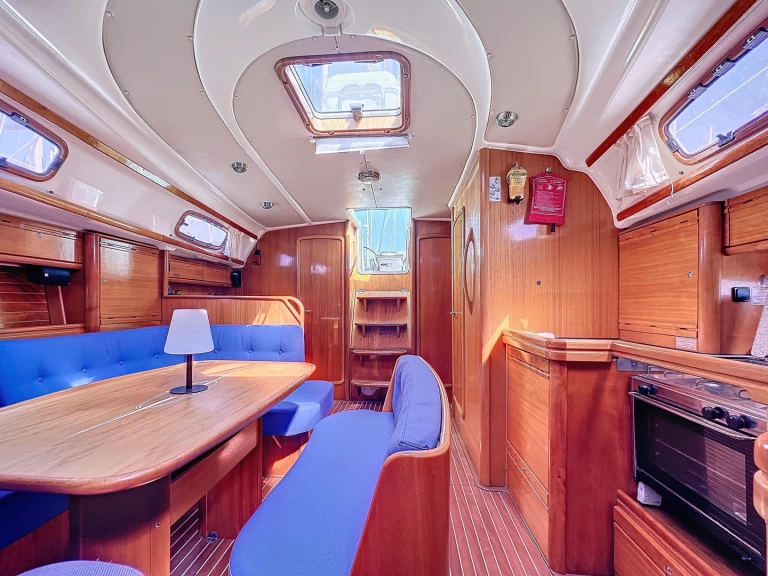 Wynajem łodzi Salamína tanio Bavaria 42