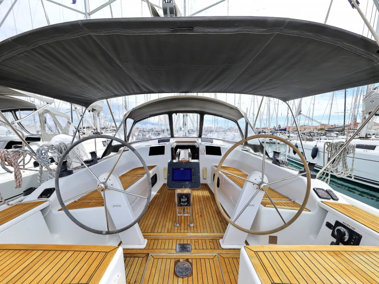 Żaglowiec do wynajmu w Biograd na Moru w najlepszej cenie