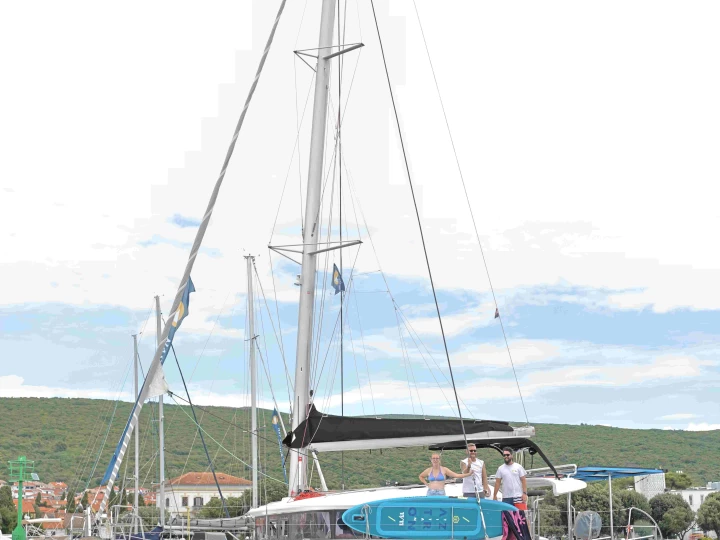 Wynajmij Lagoon Lagoon 400 S2 w Punat