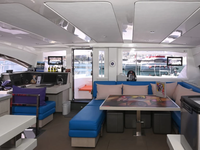 Wynajem Katamaran w Nea Peramos - Leopard Catamarans / Robertson & Caine Leopard 51 PC - 4 + 2 cab.