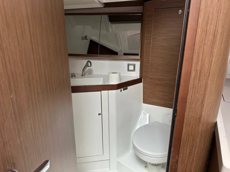 Wynajmij Żaglowiec z lub bez skippera Bénéteau w Dubrownik