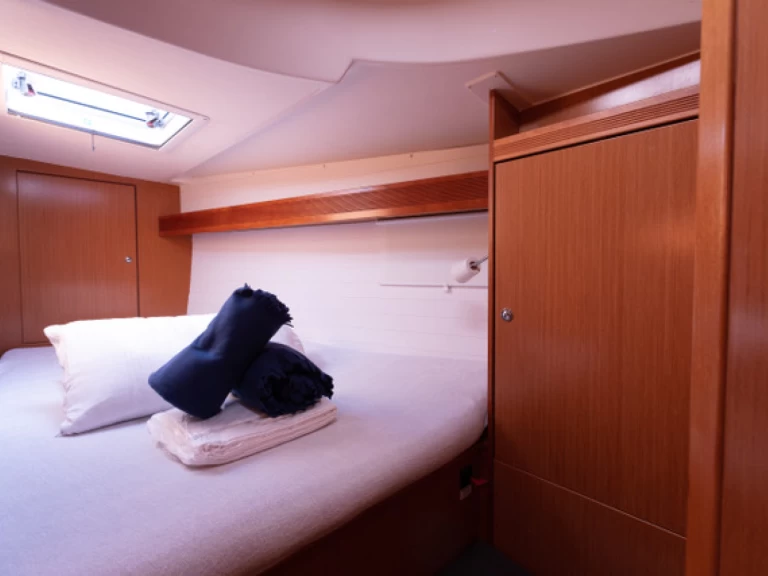 Żaglowiec do wynajmu w La Spezia w najlepszej cenie