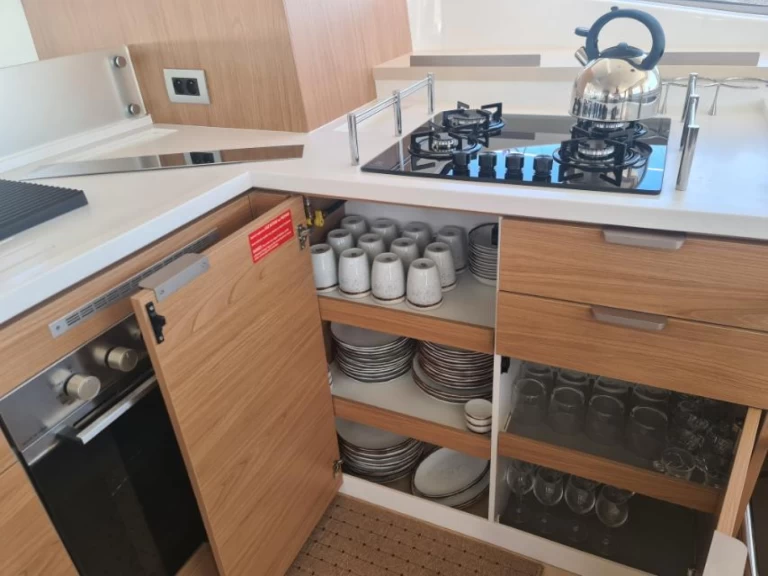 Wynajem Katamaran Bali z patentem 