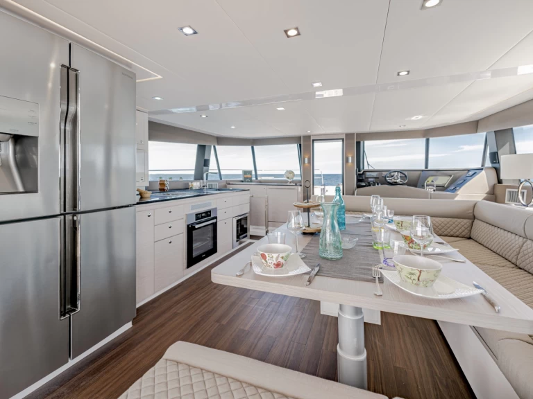 Wynajmij Katamaran z lub bez skippera  w Cogolin