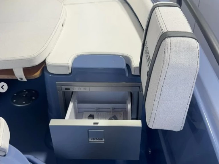 Wynajem łodzi Régal Regal 1900 RS w Lignano Sabbiadoro na SamBoat 