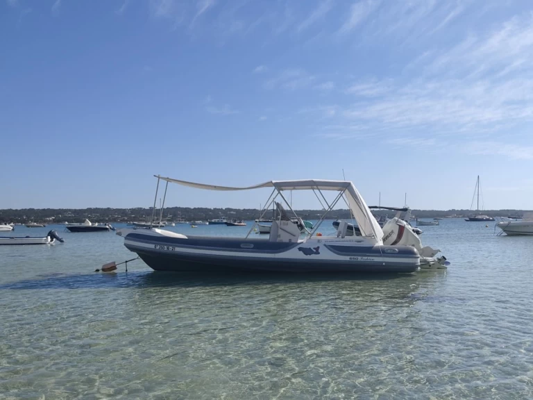 Wynajmij Łódż półsztywna z lub bez skippera MV Marine w Marina Formentera