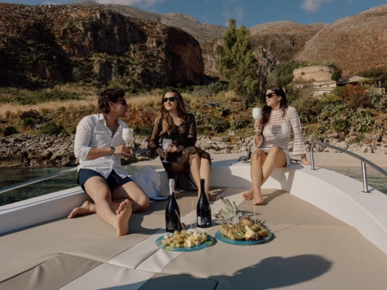 Wynajmij Motorówka z lub bez skippera LIVER w Castellammare del Golfo