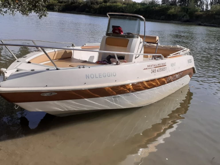 Wynajem łodzi Venice tanio voyage 18