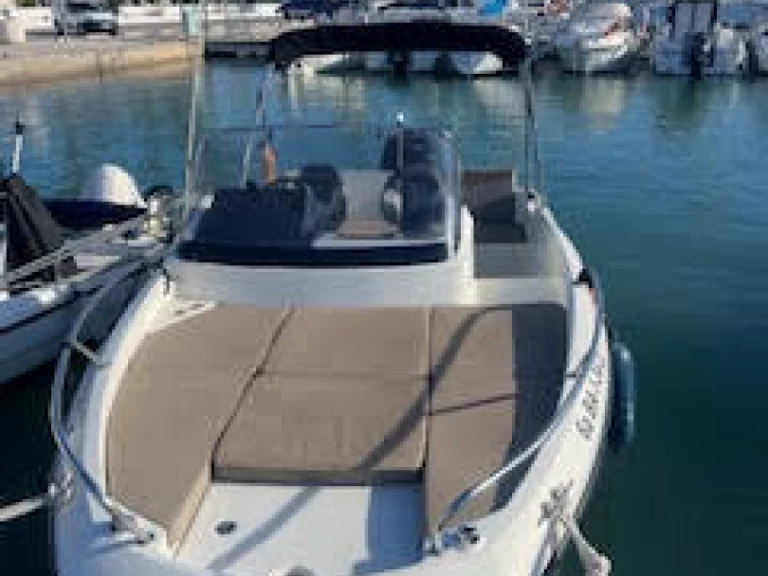 Wynajem Motorówka w Castelldefels - Quicksilver Activ 605 Sundeck