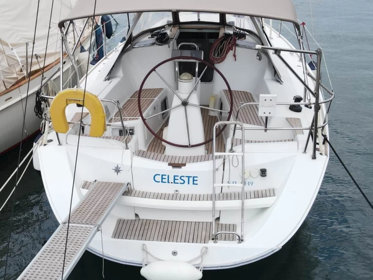 Wynajem łodzi Lavrio tanio Sun Odyssey 36i
