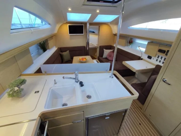 Wynajem w Baška Voda- Elan Impression 40 na SamBoat