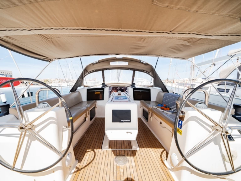 Wynajmij Żaglowiec z lub bez skippera Dufour w Rhodes (City)