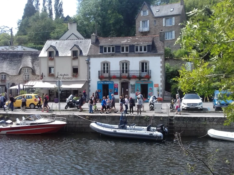 Wynajmij Łódż półsztywna z lub bez skippera Zodiac w Port-Louis