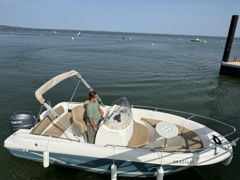 Wynajem w Lège-Cap-Ferret- Bénéteau Flyer 650 Open na SamBoat