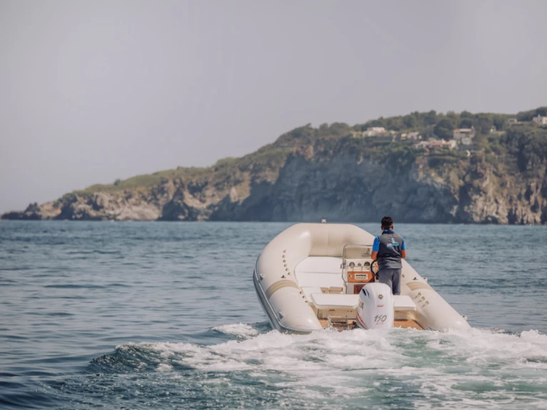 Wynajem w Forio- Alson 750 na SamBoat