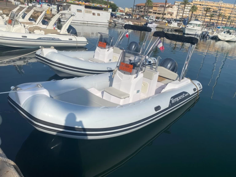 Wynajem łodzi Capelli TEMPEST 630 S w Port de Saint-Cyprien Méditerranée na SamBoat 
