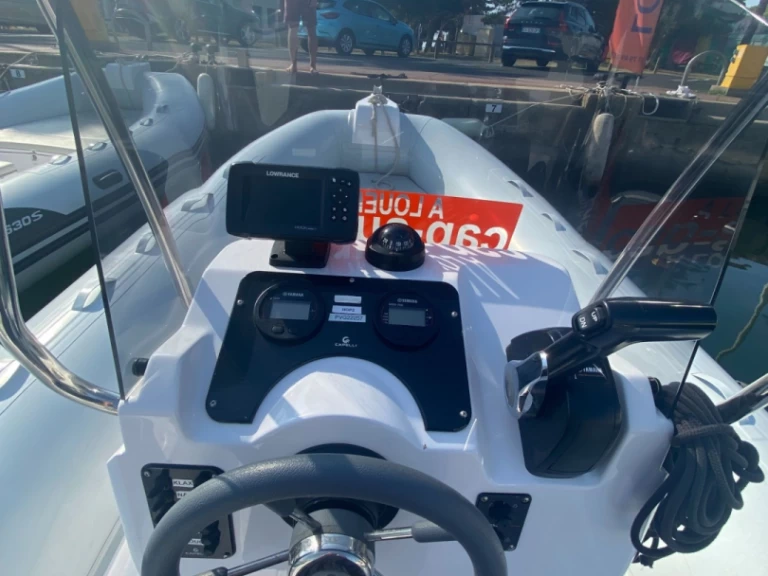 Wynajmij Łódż półsztywna z lub bez skippera Capelli w Port de Saint-Cyprien Méditerranée