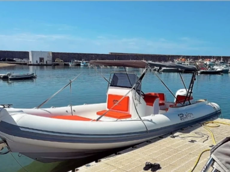 Wynajmij Łódż półsztywna z lub bez skippera op marine w Forio