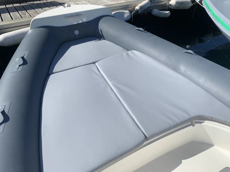 Wynajmij Nautica Led Nautica Led 680 w Propriano