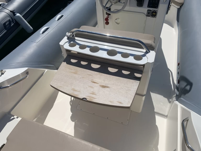 Wynajem łodzi Capelli Capelli 700 Sun w Propriano na SamBoat 