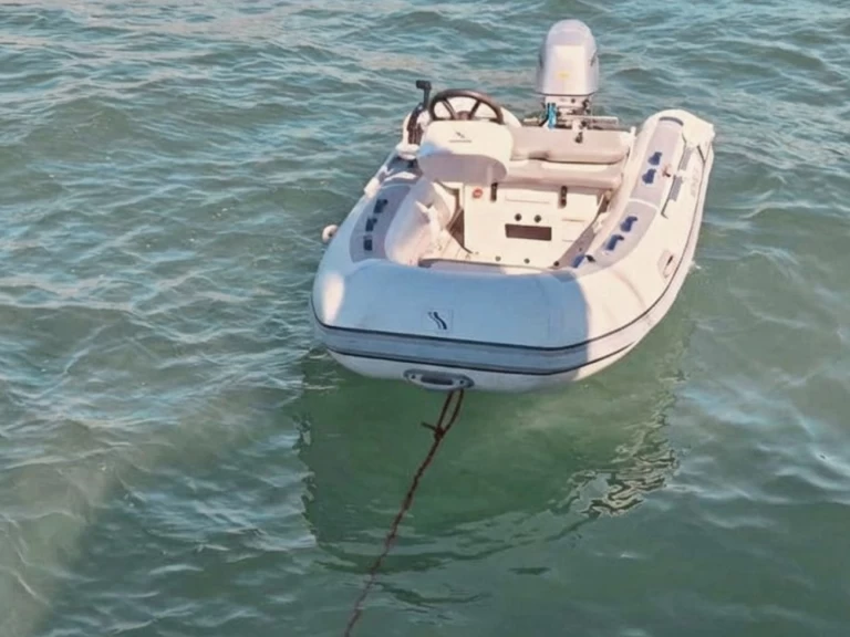 Wynajem Katamaran Bali z patentem 