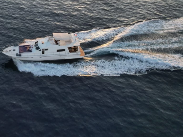 Wynajmij Guy Couach Guy Couach 1601 Fly w Francja